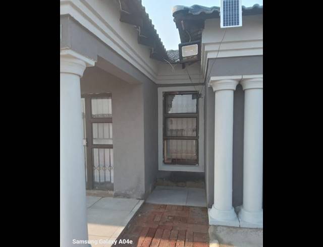 4 BEDROOM HOUSE FOR SALE IN MANKWENG